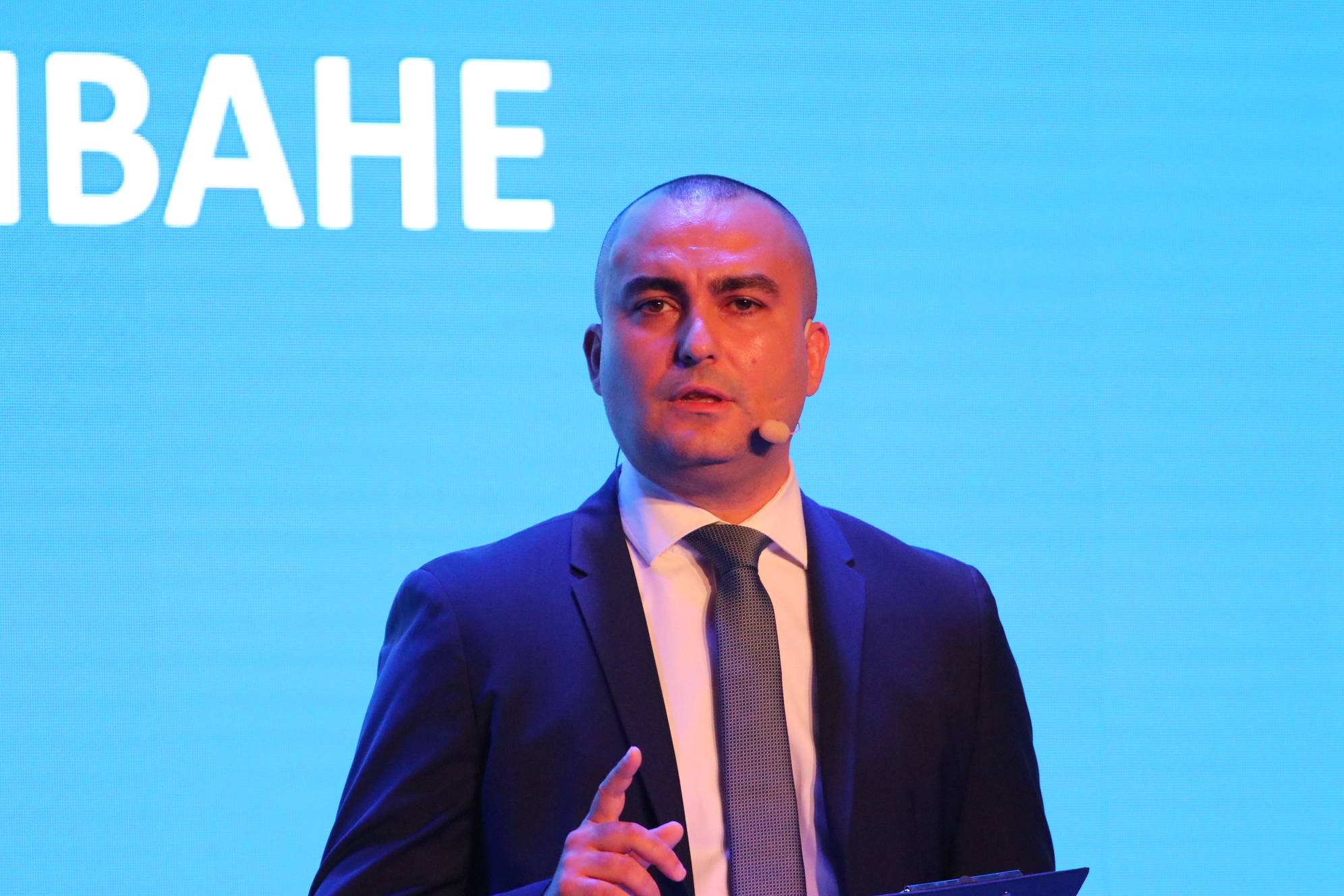  Александър Иванов 